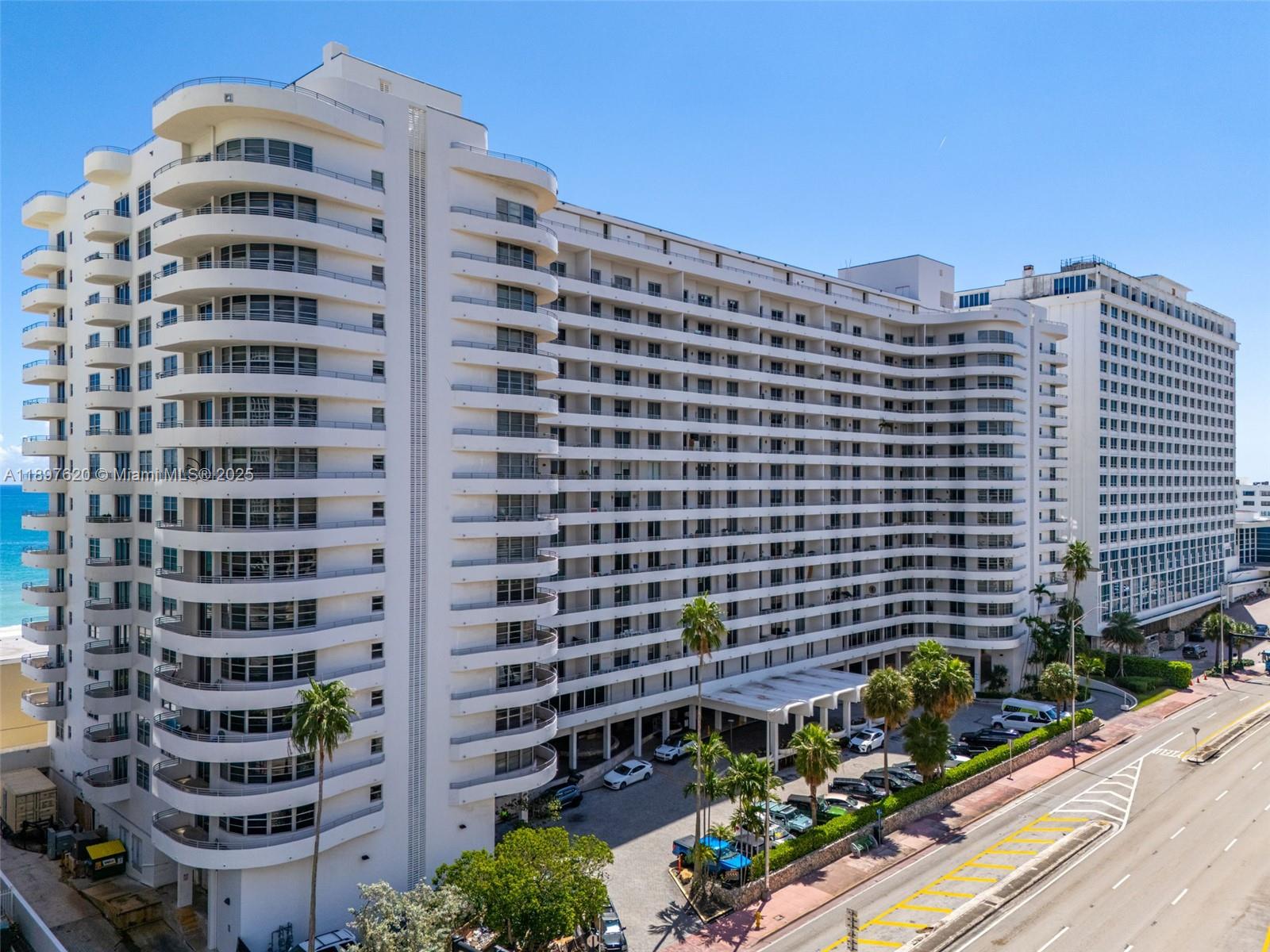 5555 Collins Ave # 14E