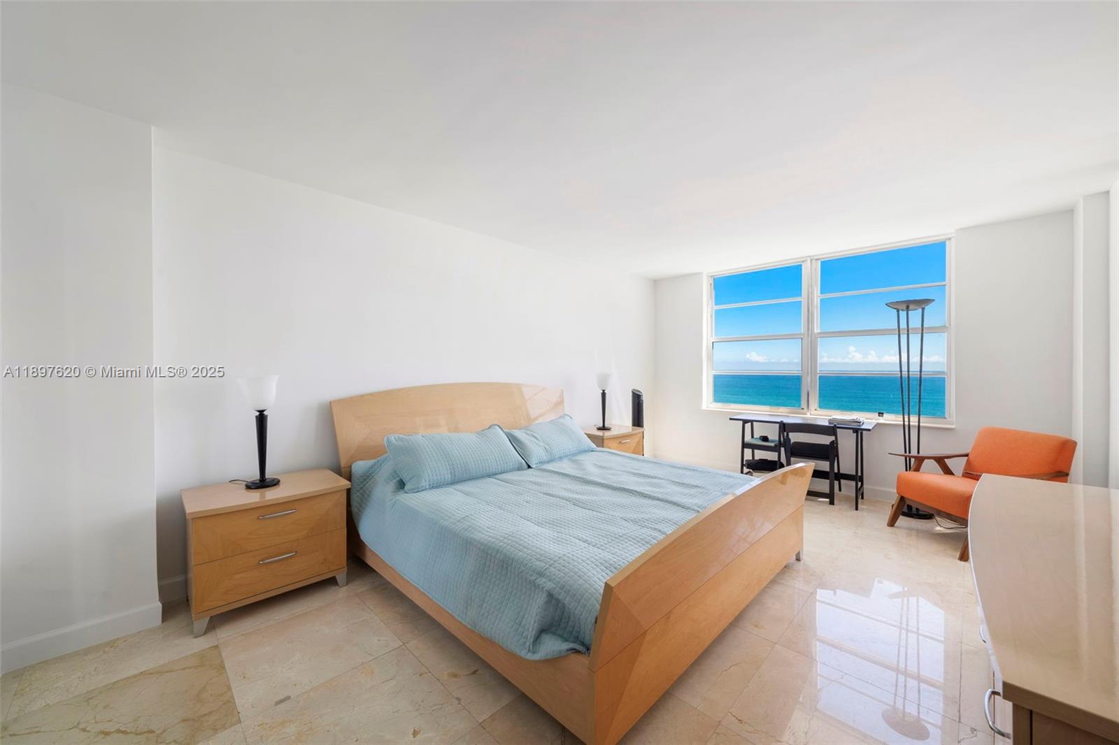 5555 Collins Ave # 14E
