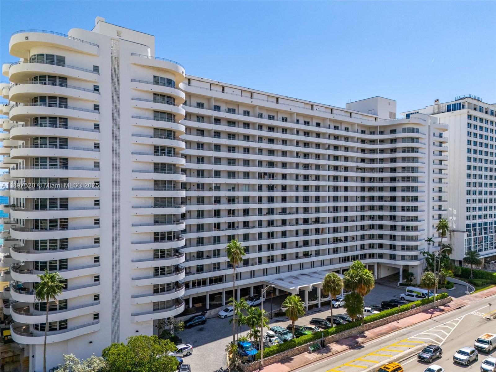 5555 Collins Ave # 14E