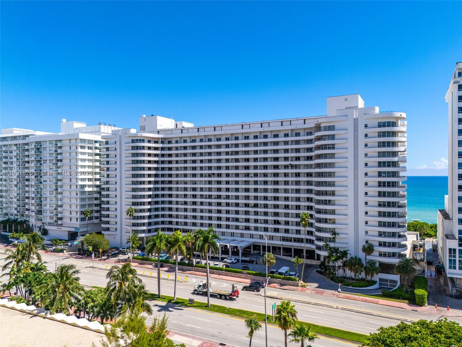 5555 Collins Ave # 14E