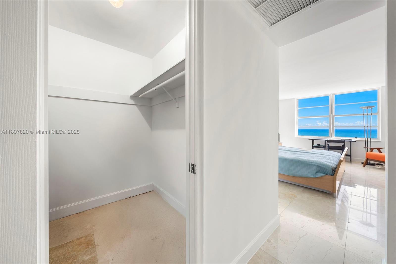 5555 Collins Ave # 14E