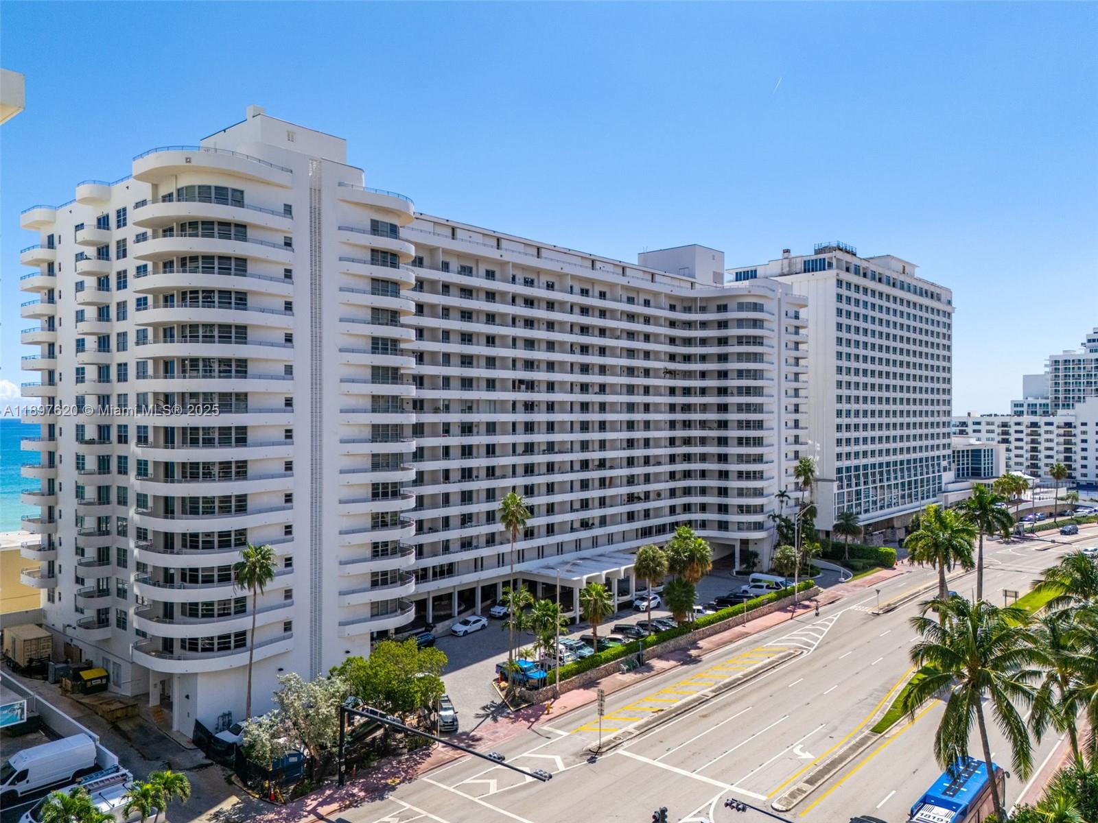 5555 Collins Ave # 14E
