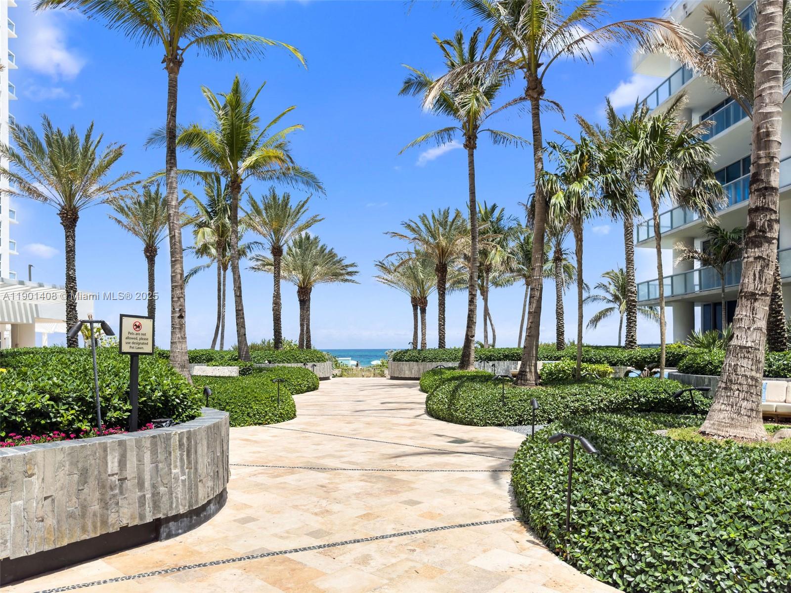6801 Collins Ave # 422