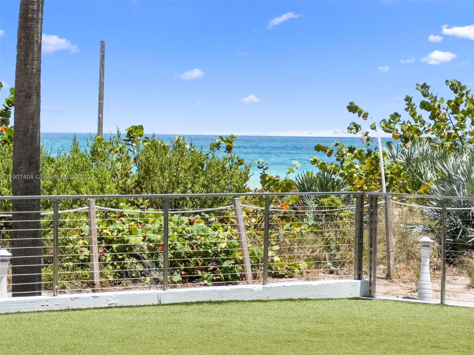 6801 Collins Ave # 422