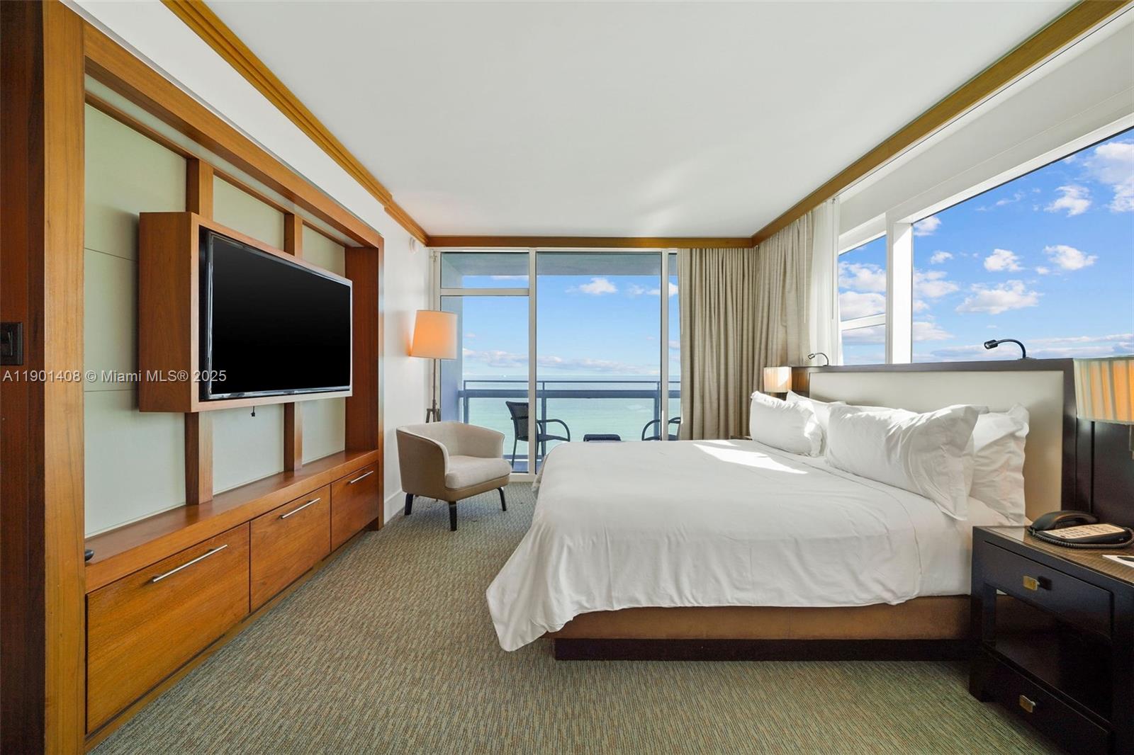 6801 Collins Ave # 422