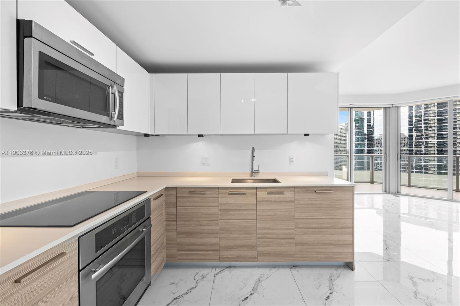 1300 Brickell Bay Dr # 2402