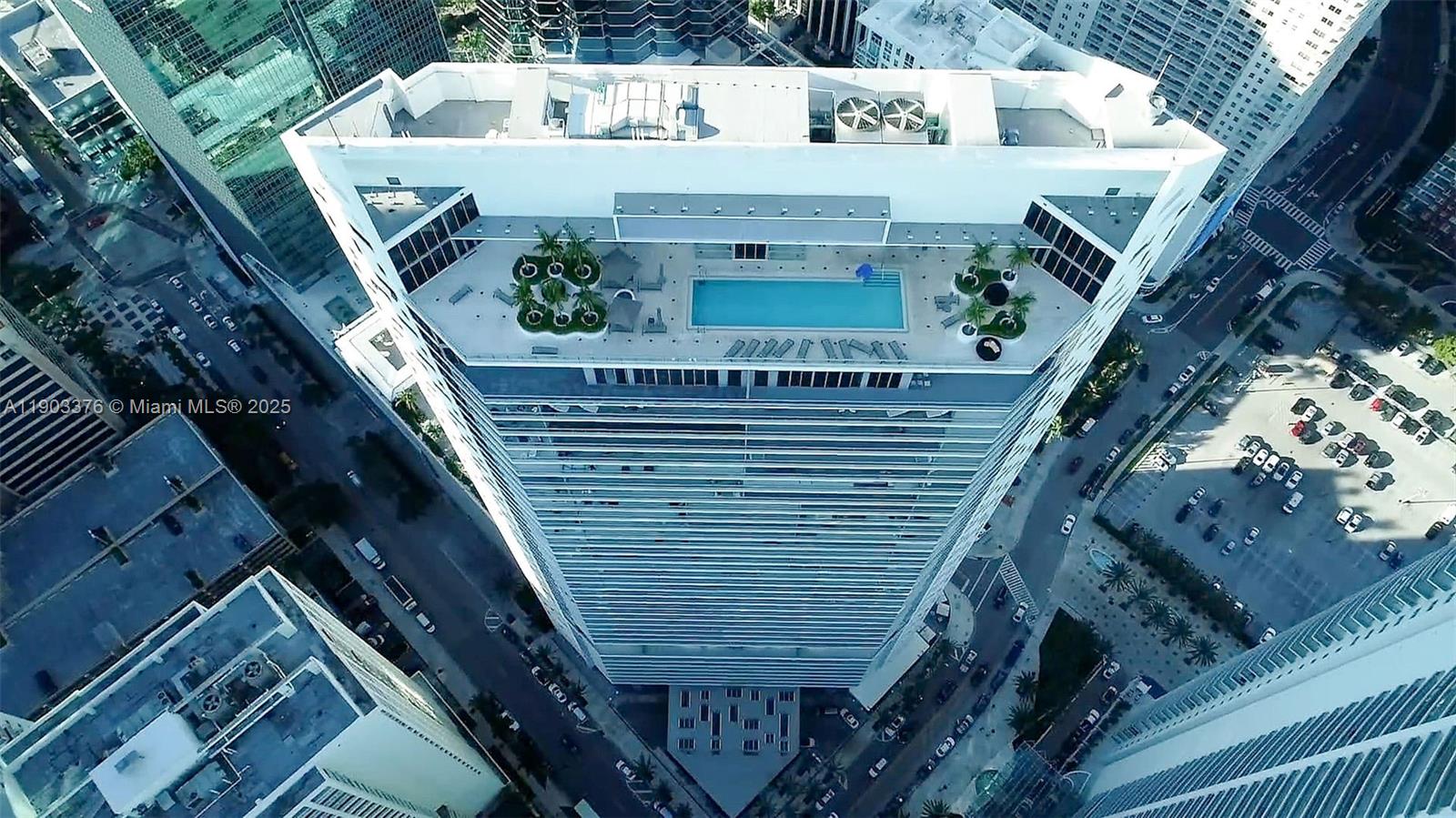 1300 Brickell Bay Dr # 2402