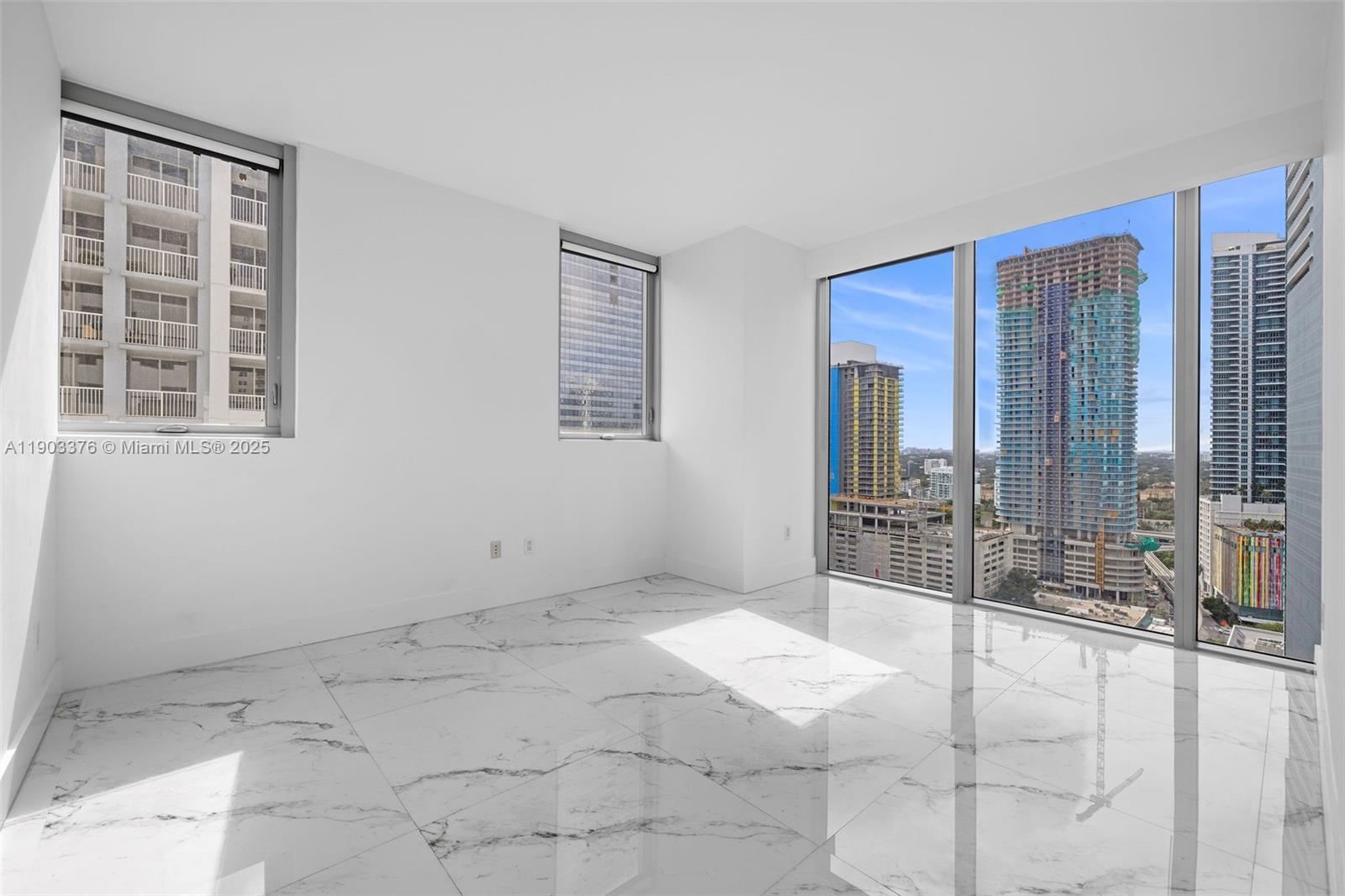 1300 Brickell Bay Dr # 2402
