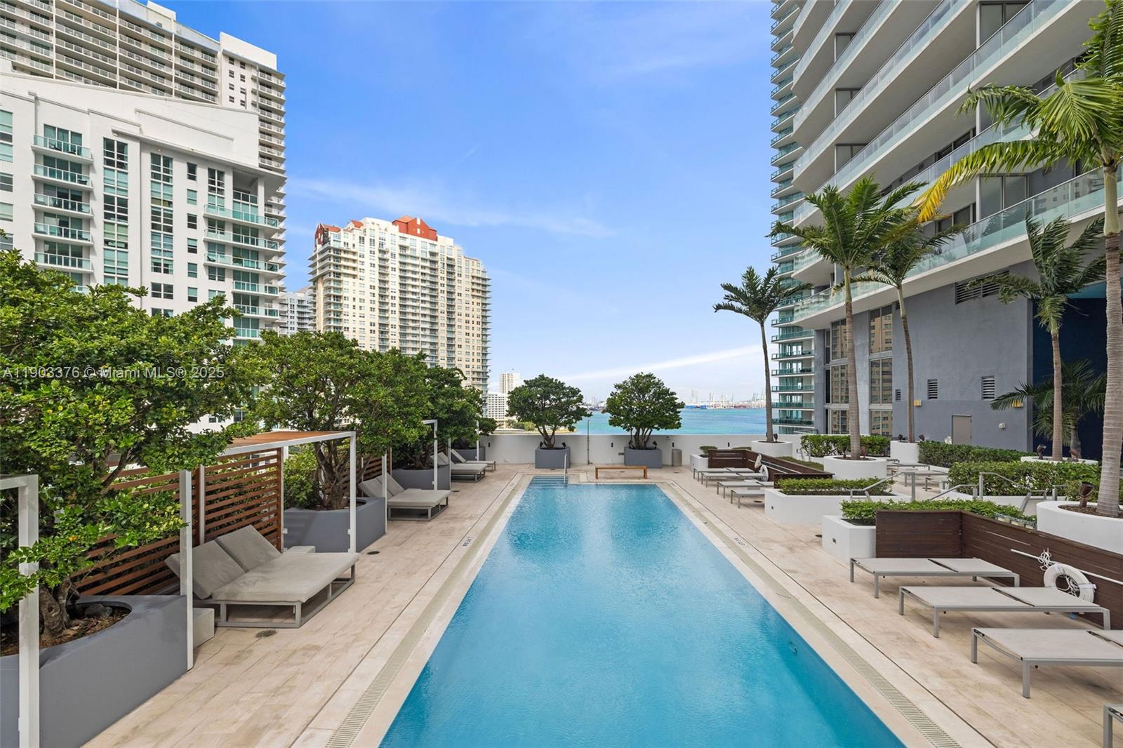 1300 Brickell Bay Dr # 2402