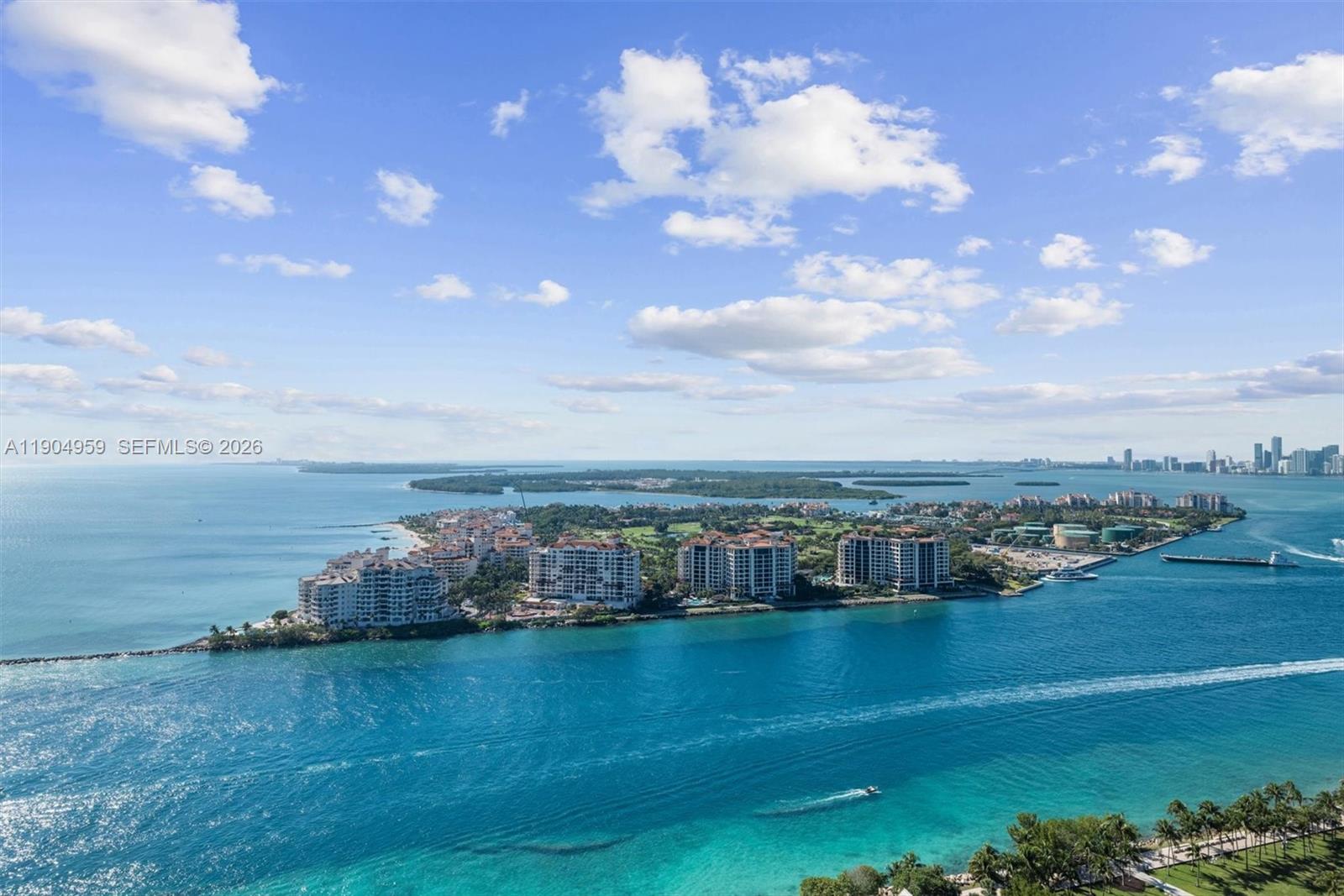 100 S Pointe Dr # 3203