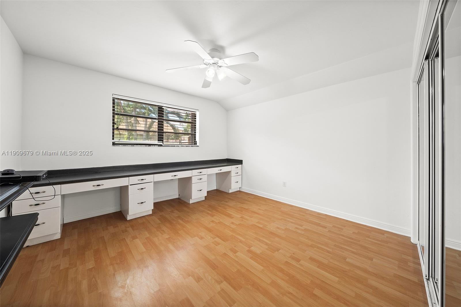 13240 N Calusa Club Dr