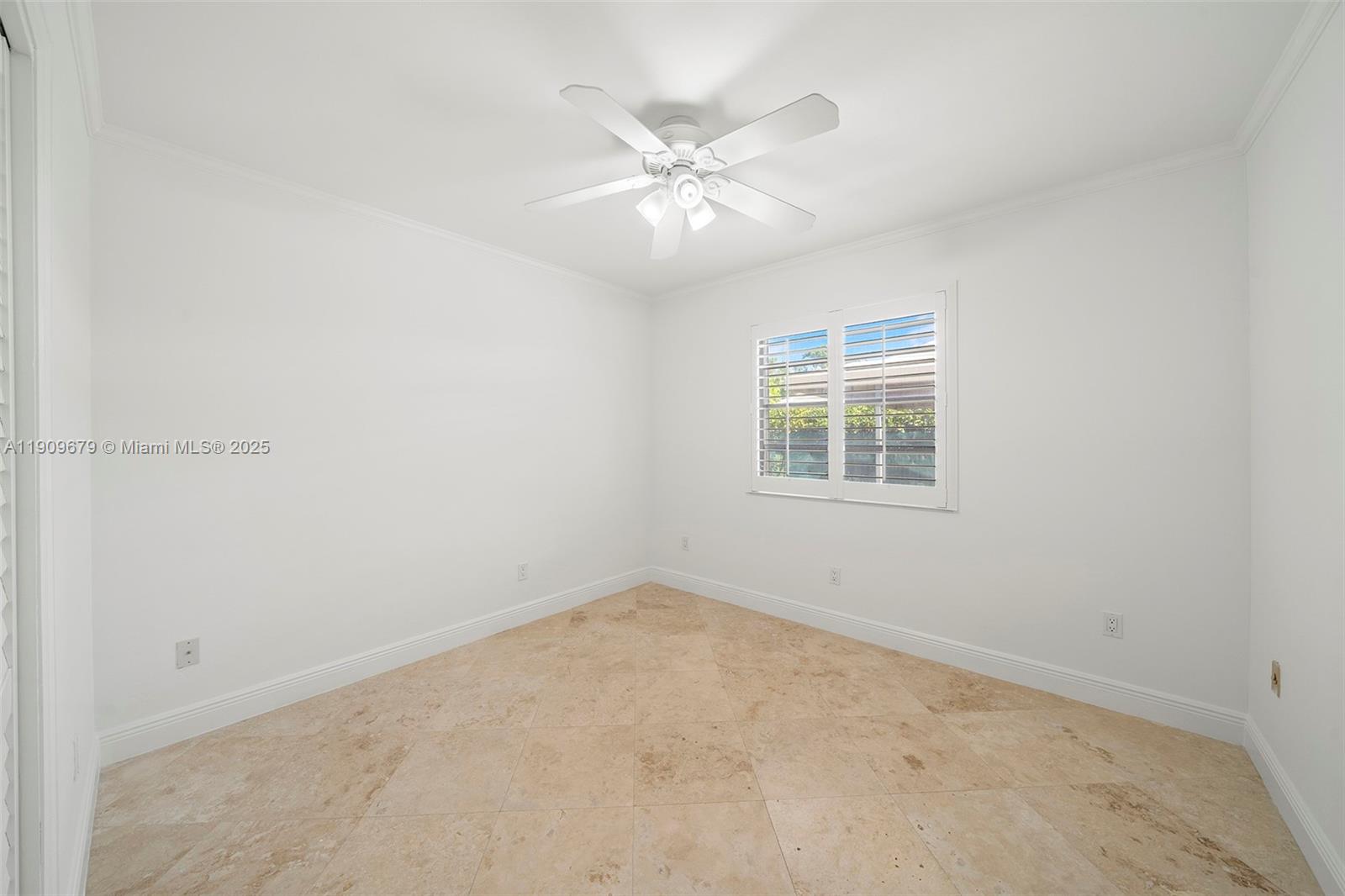 13240 N Calusa Club Dr