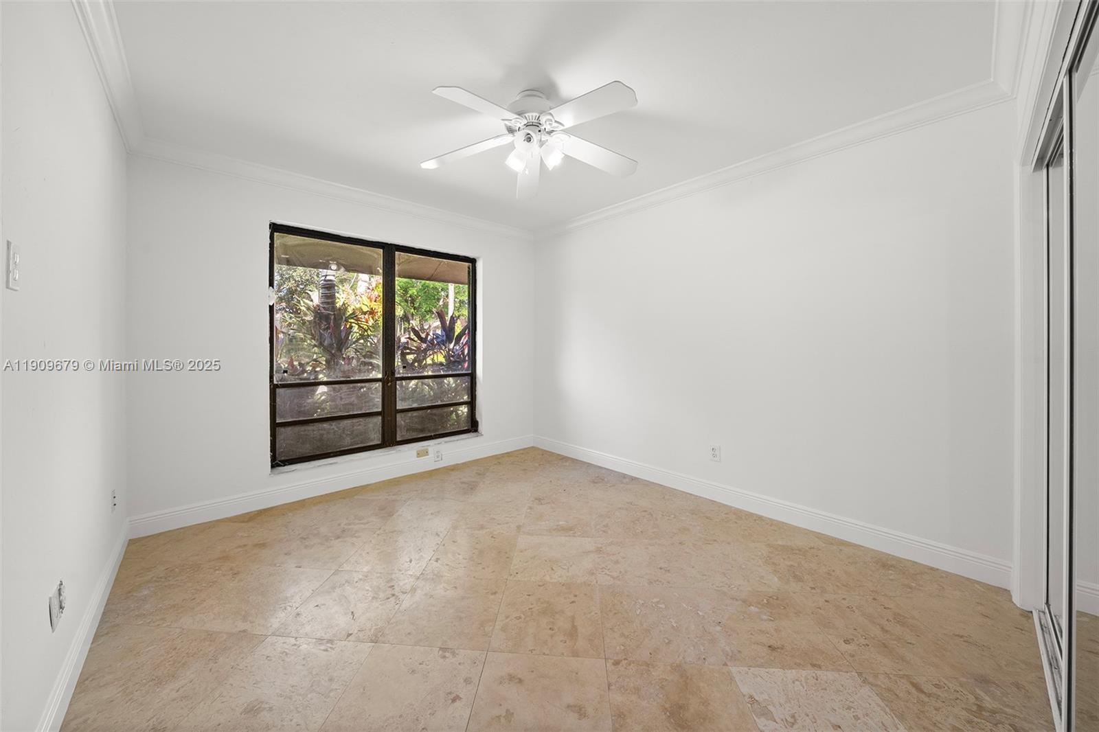 13240 N Calusa Club Dr