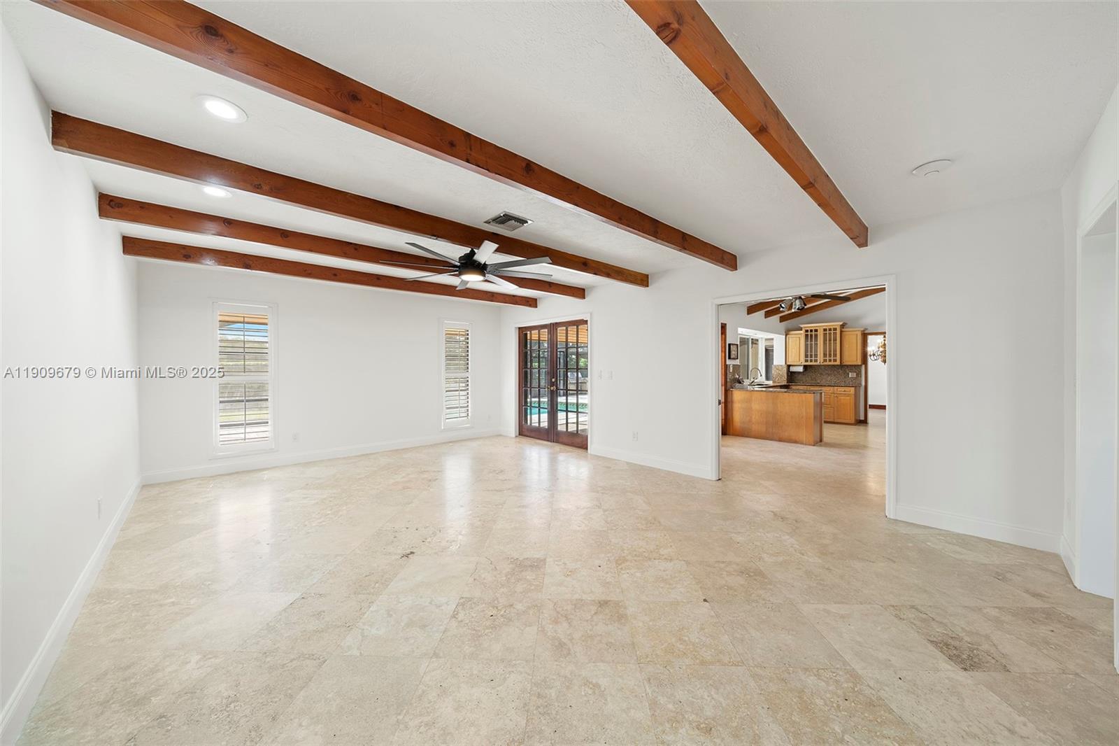 13240 N Calusa Club Dr
