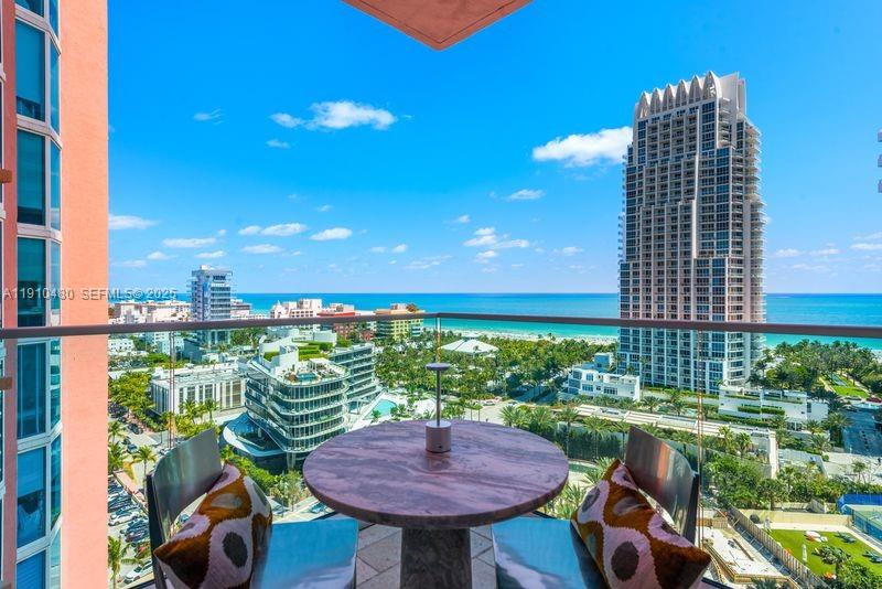300 S Pointe Dr # 1702