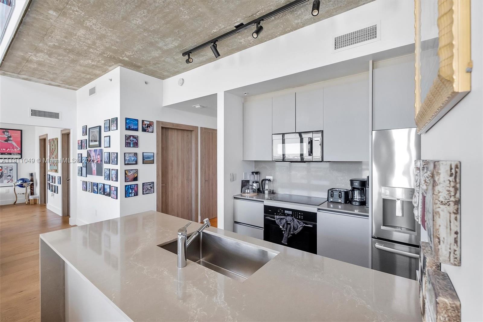 3470 E Coast Ave Unit: PH202