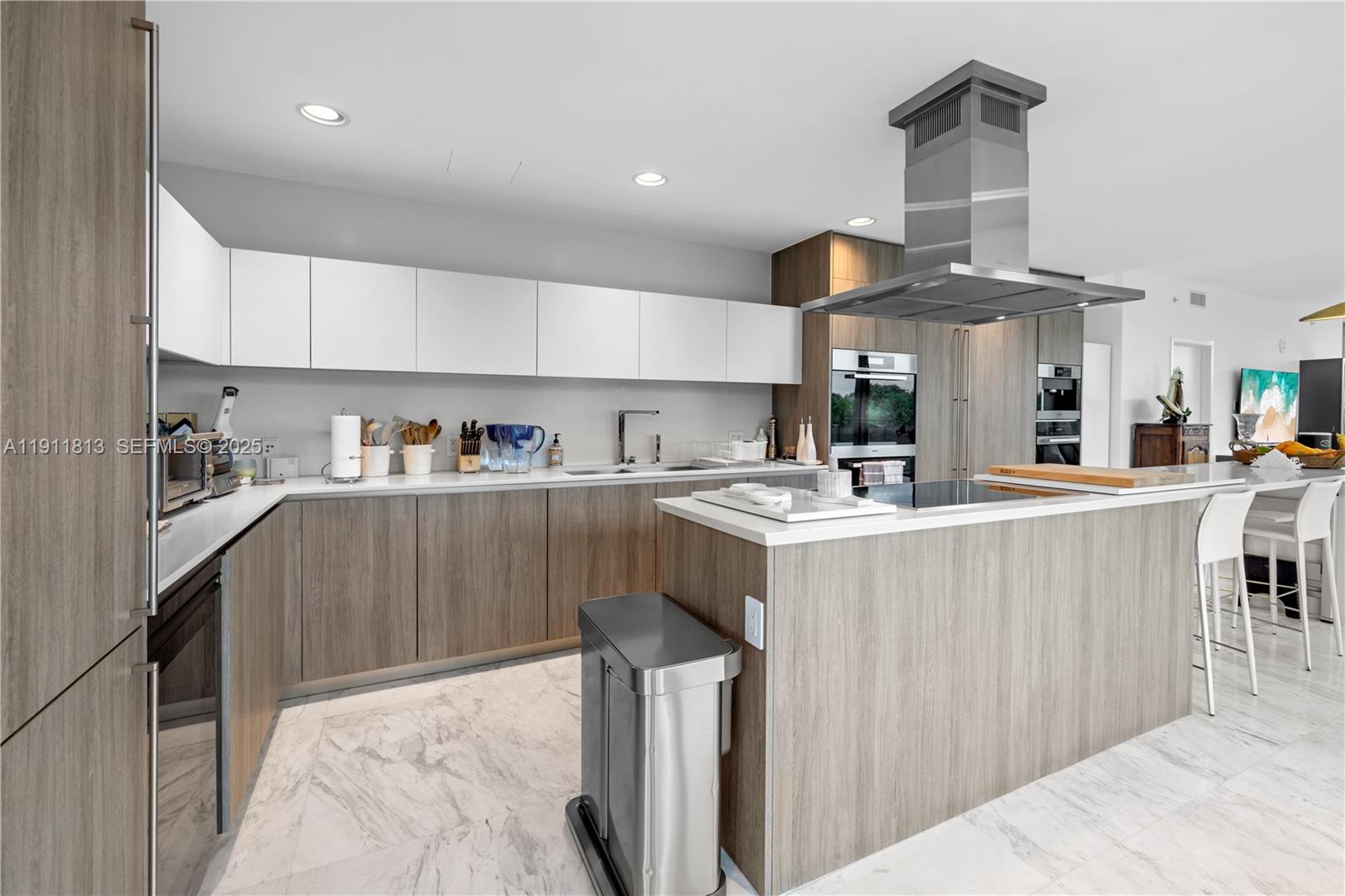 350 E Ocean Dr # 301N