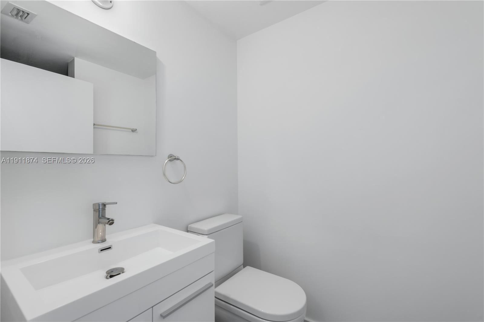1035 Euclid Ave # 25