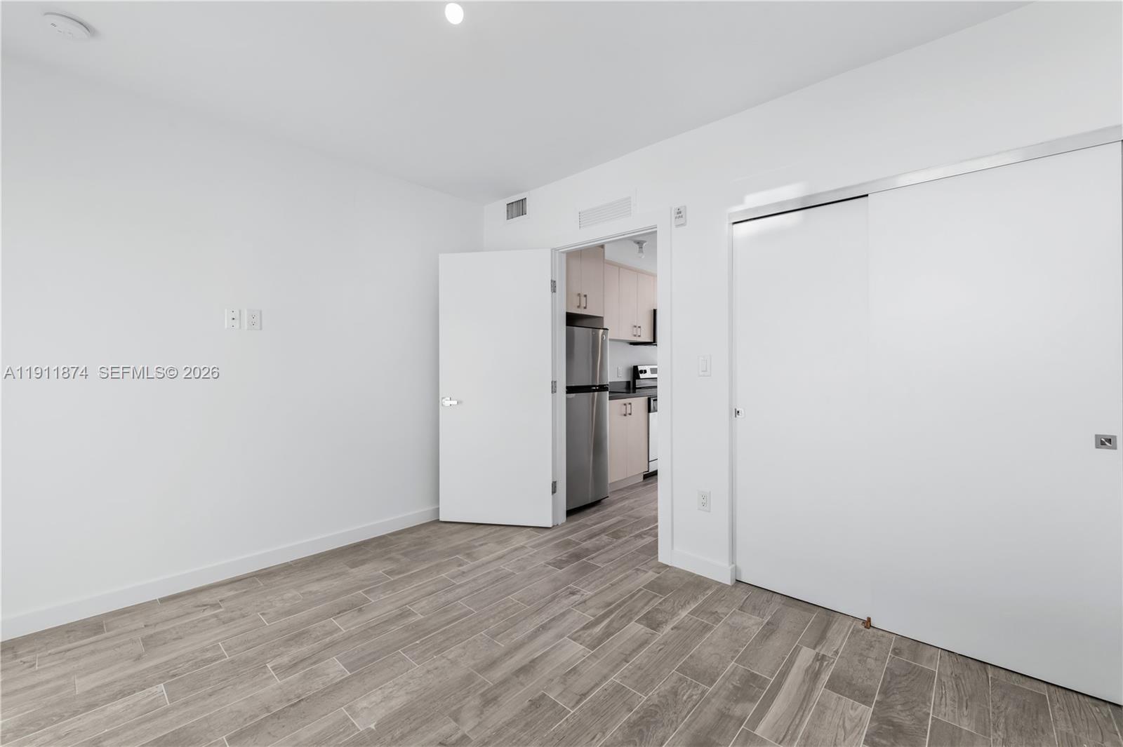 1035 Euclid Ave # 25