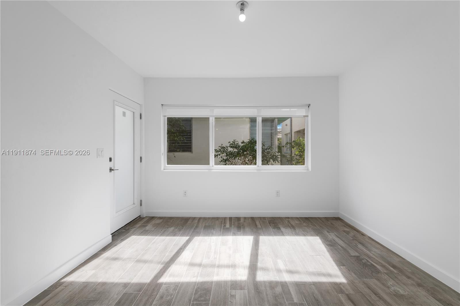 1035 Euclid Ave # 25