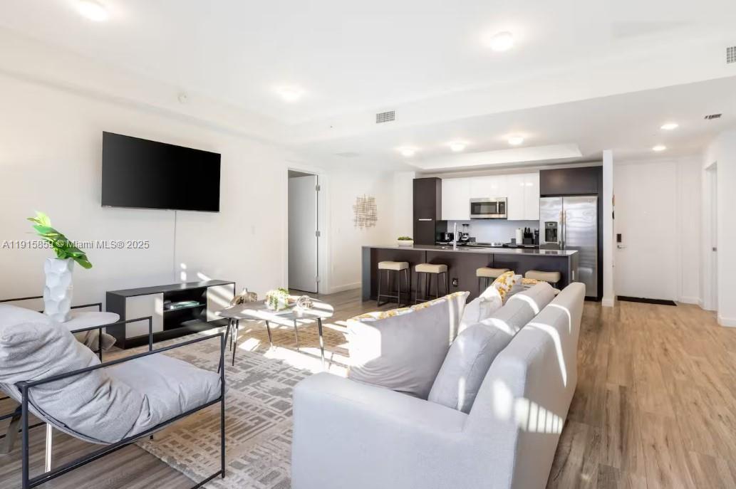 2955 S Bird Ave # B Unit: PH-B