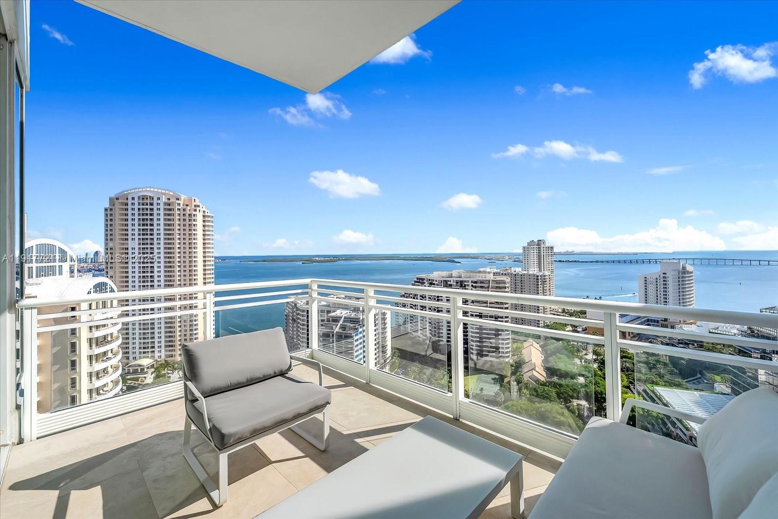 900 Brickell Key Blvd # 2304