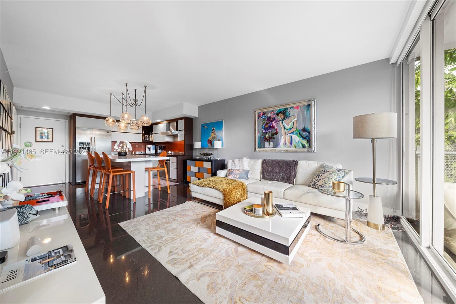 2155 Washington Ct # 205