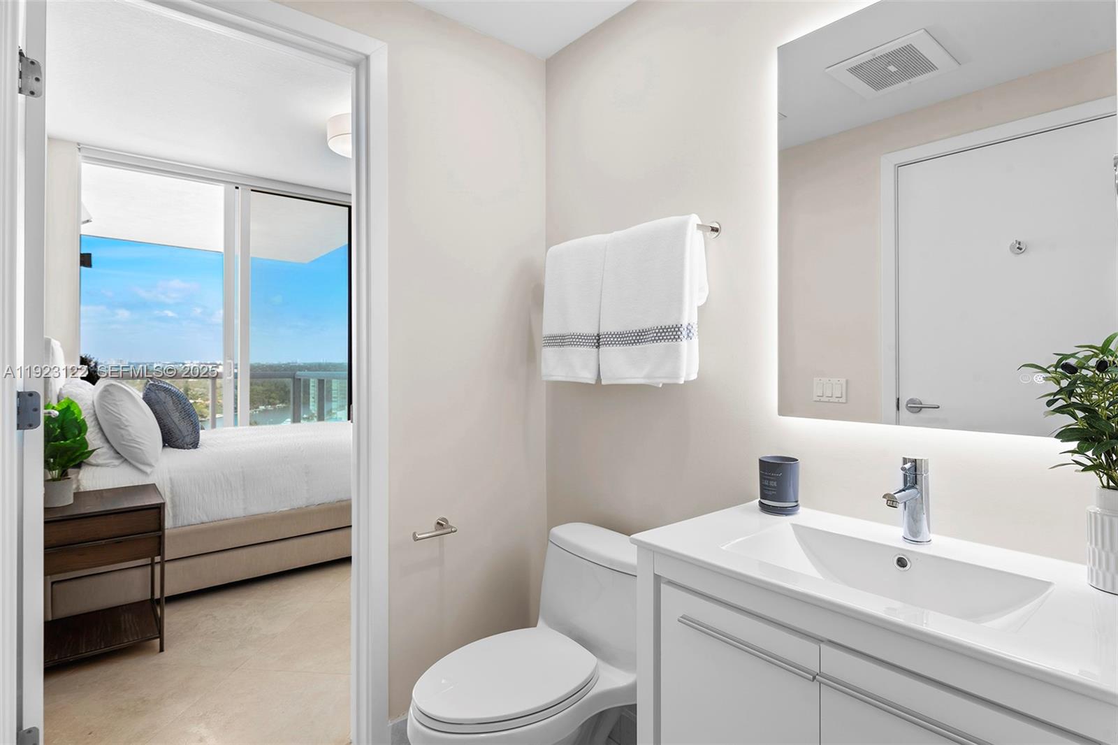 3801 Collins Ave # 1602