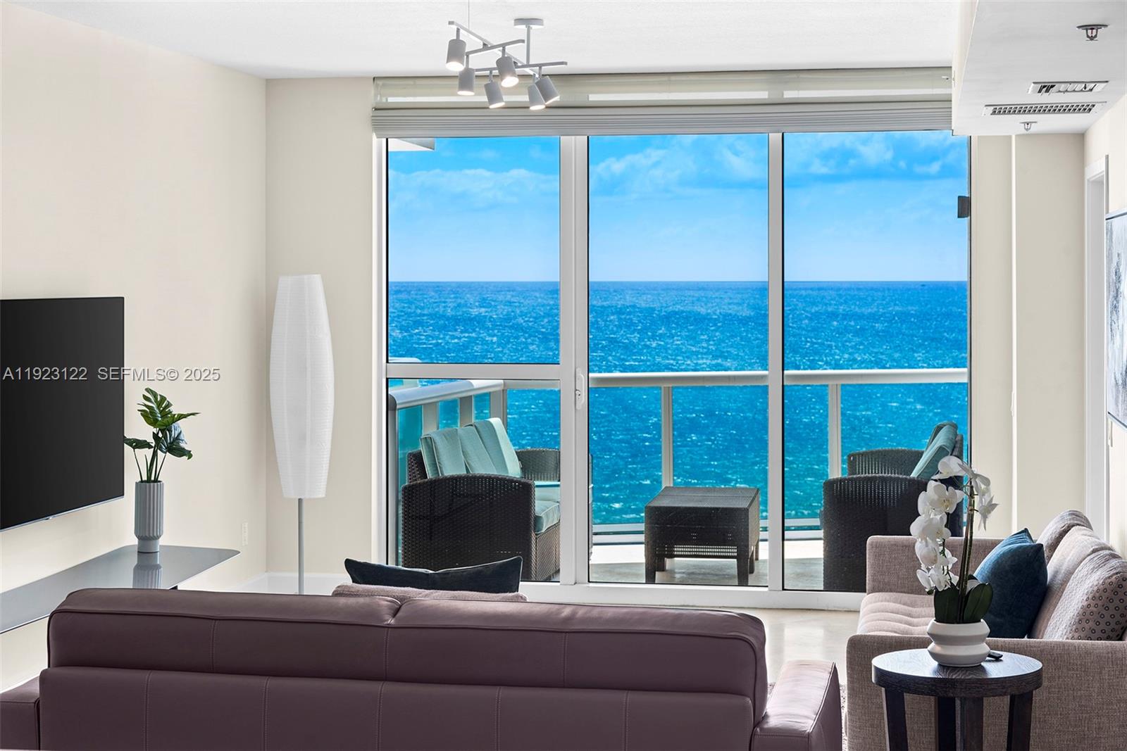 3801 Collins Ave # 1602