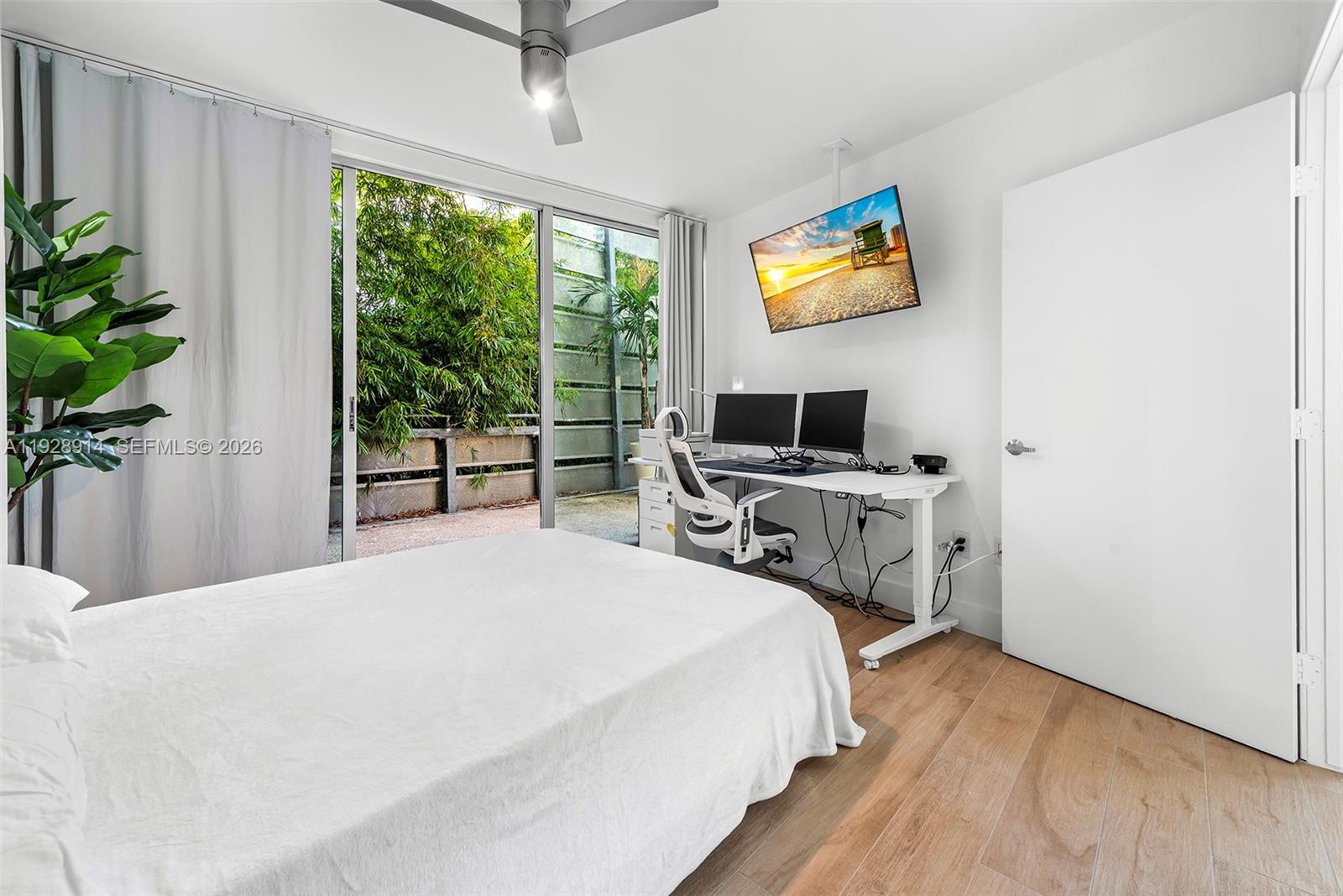 221 Jefferson Ave # 2
