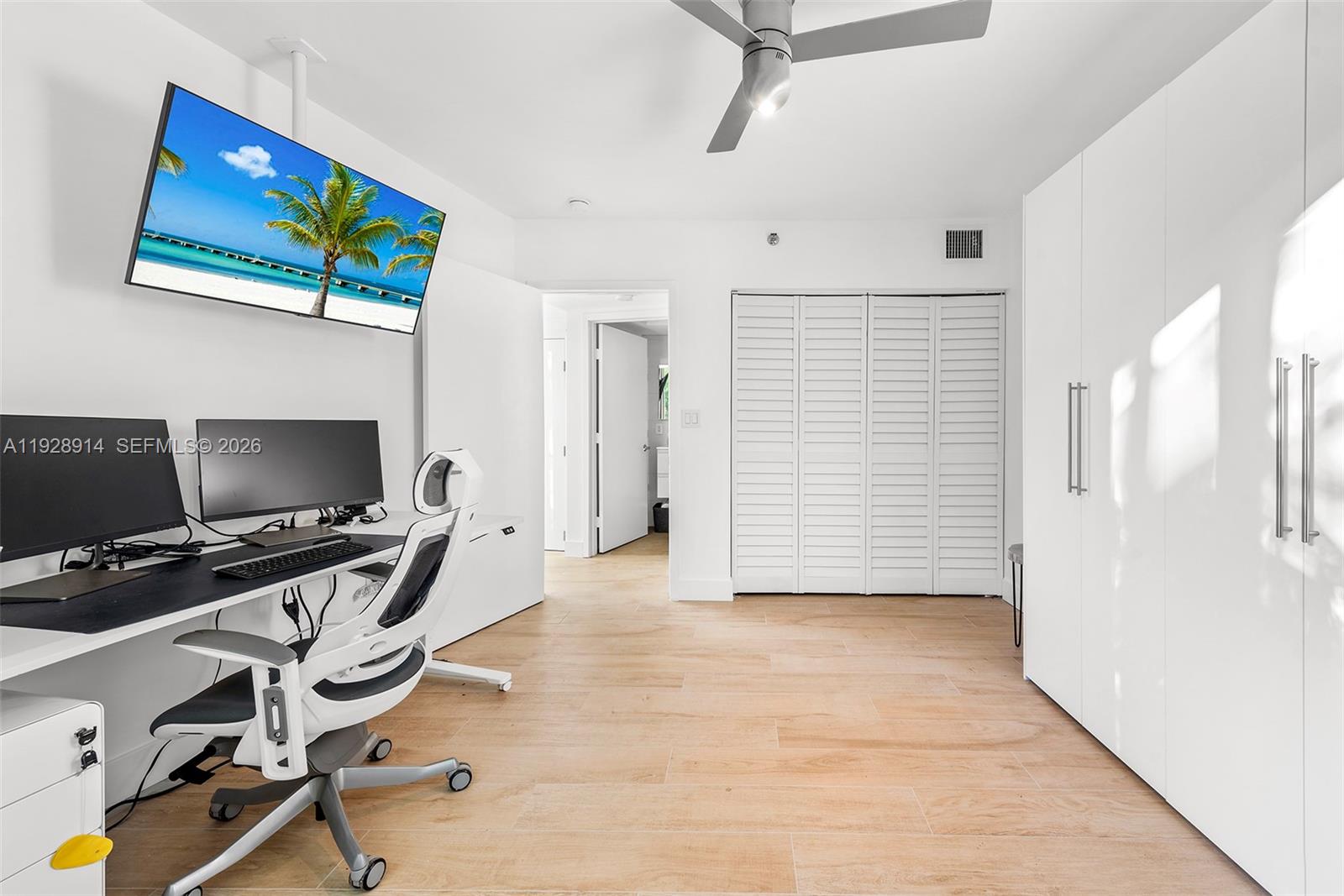 221 Jefferson Ave # 2