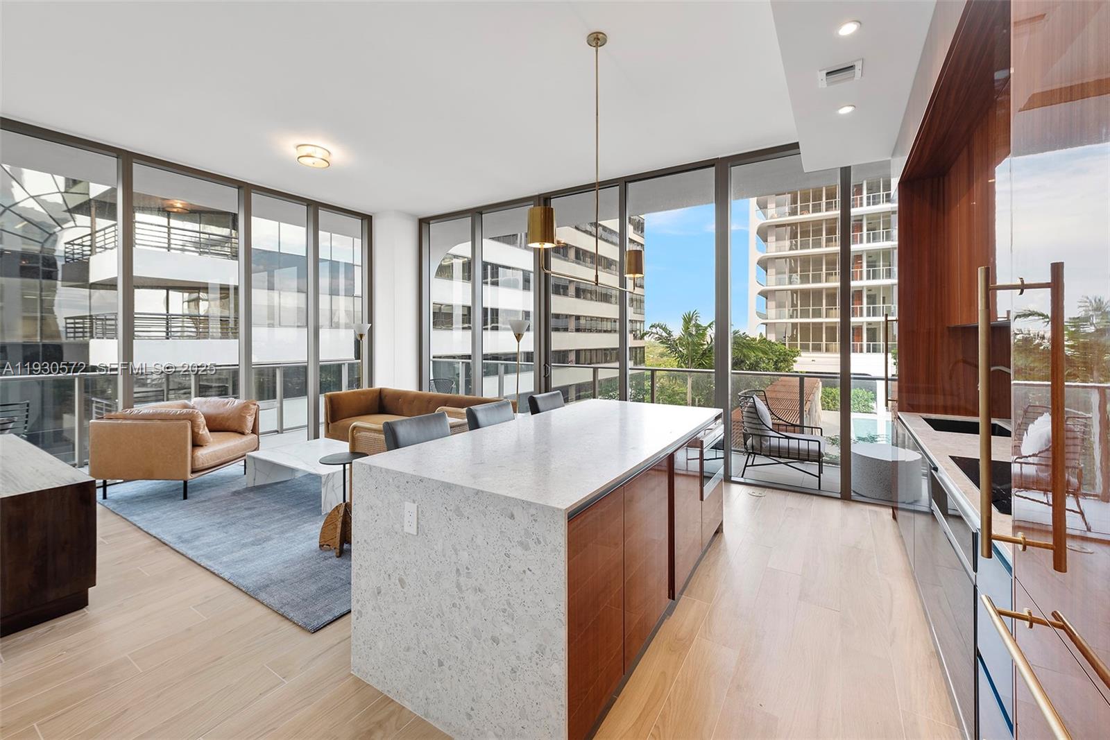 2655 S Bayshore Dr # 909
