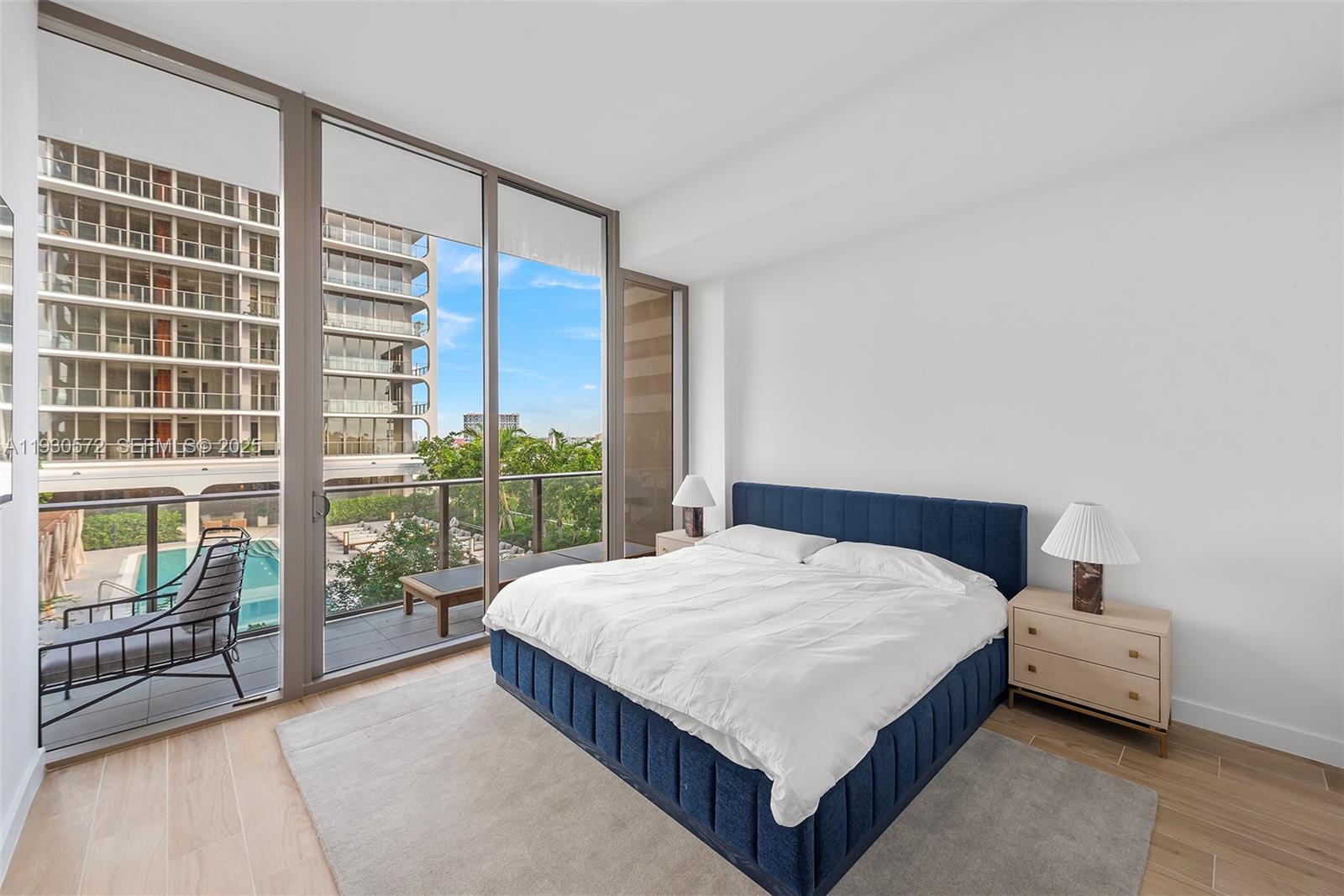 2655 S Bayshore Dr # 909