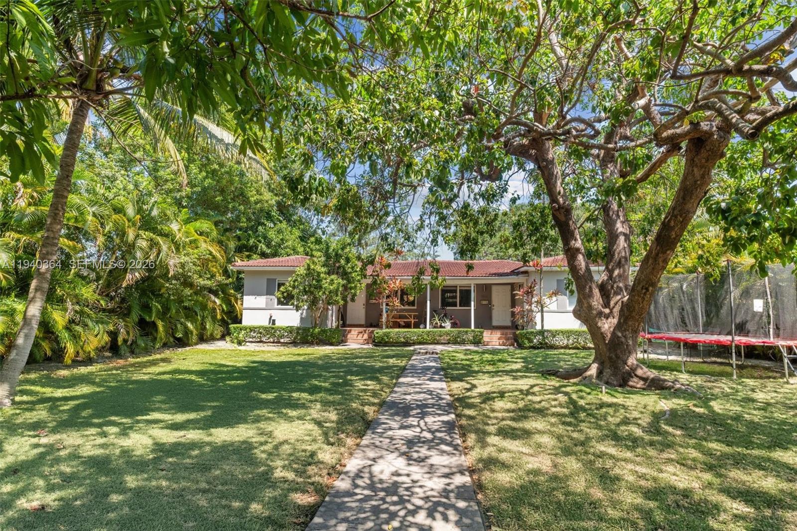 11105 NE 9th Ave