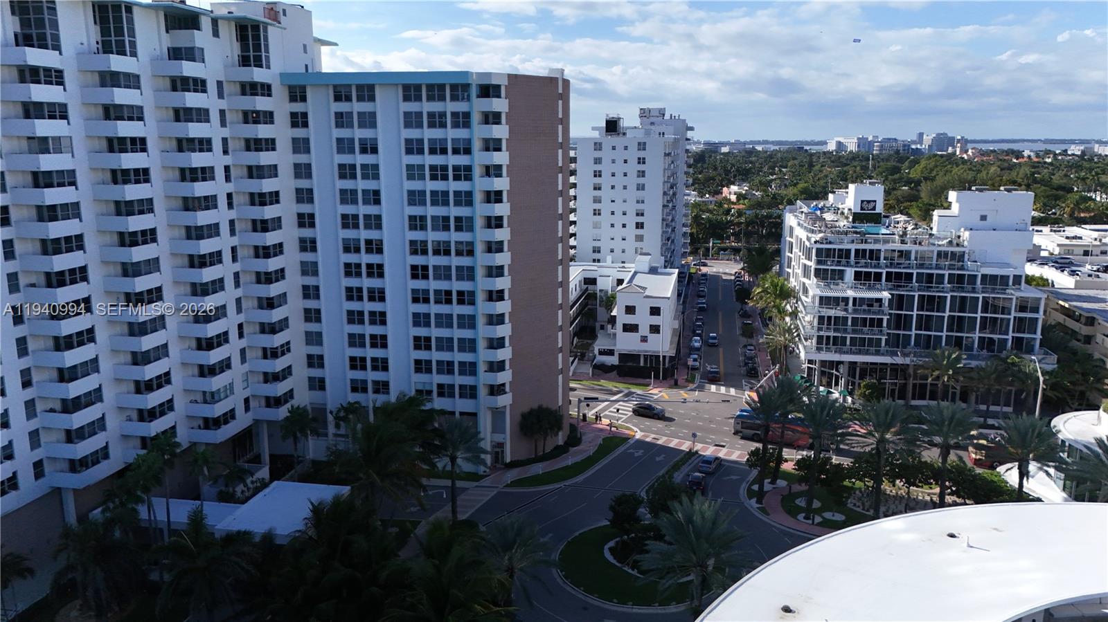 2899 Collins Ave # 723