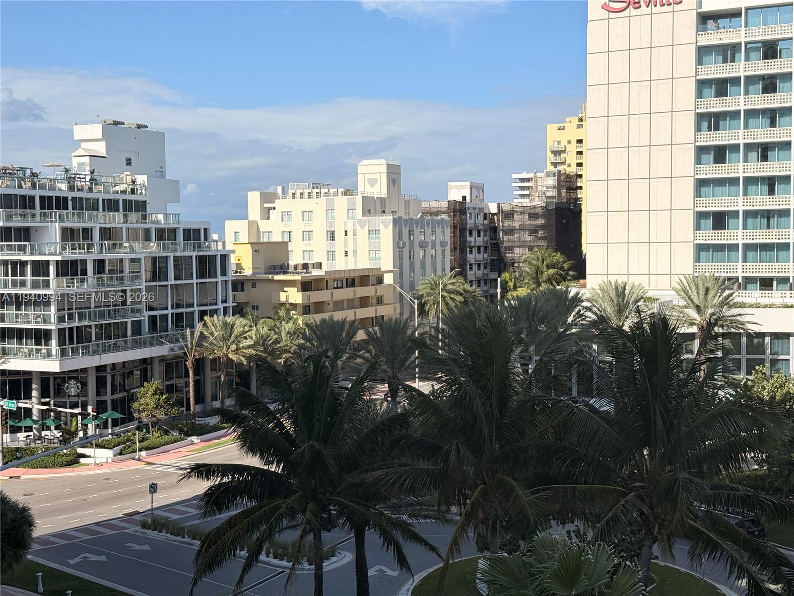 2899 Collins Ave # 723