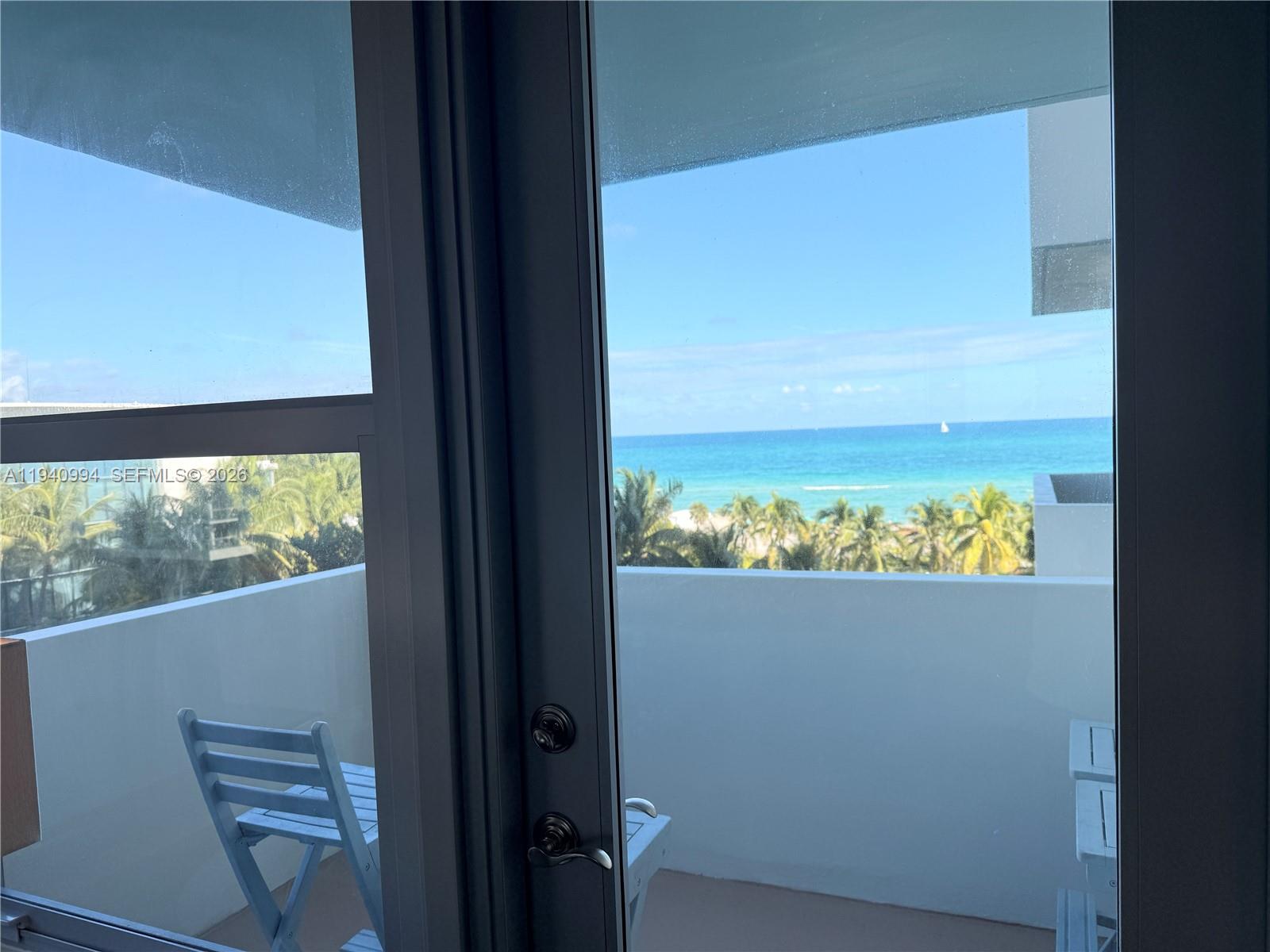 2899 Collins Ave # 723