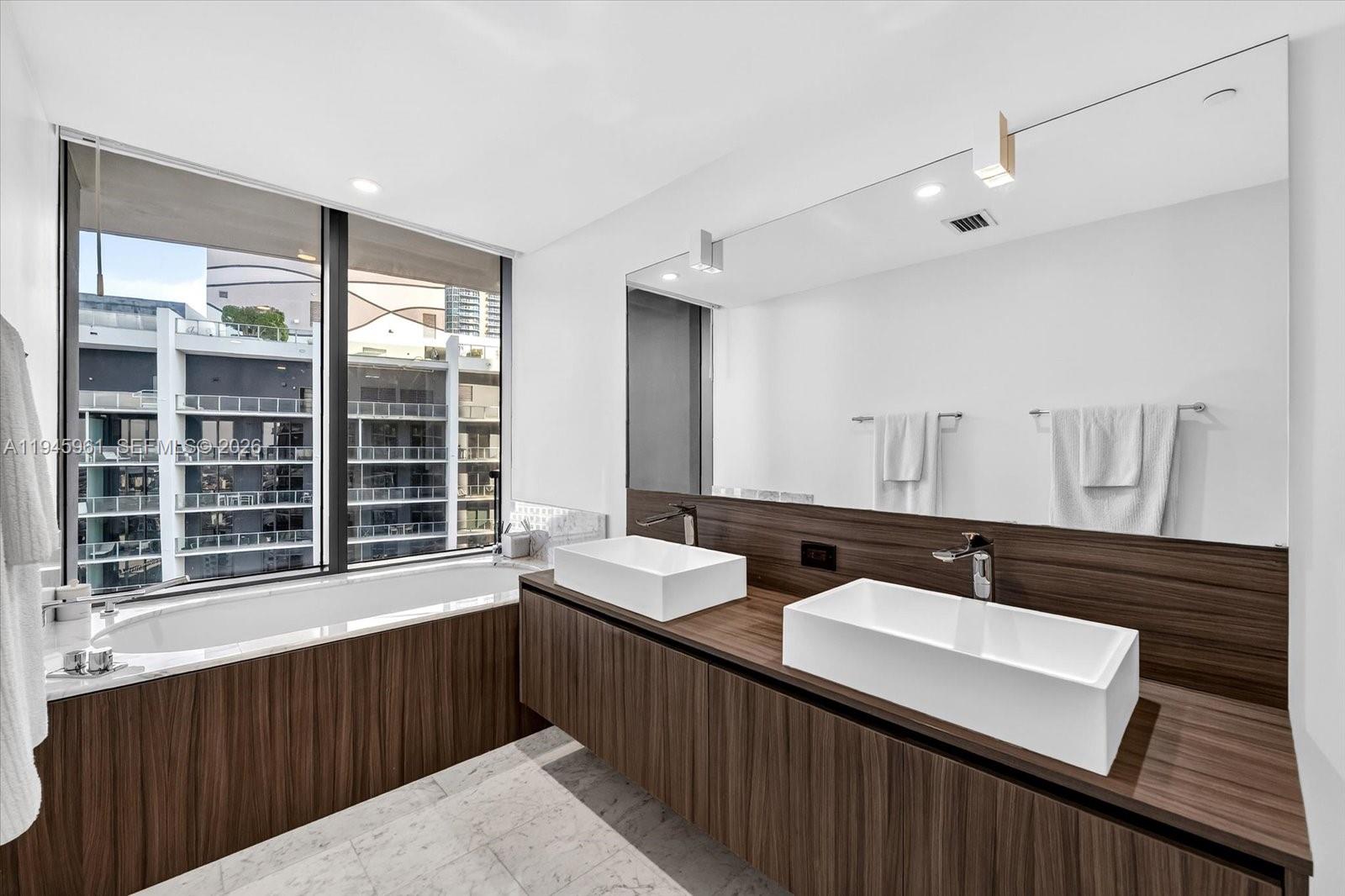 1000 Brickell Plaza # 4809