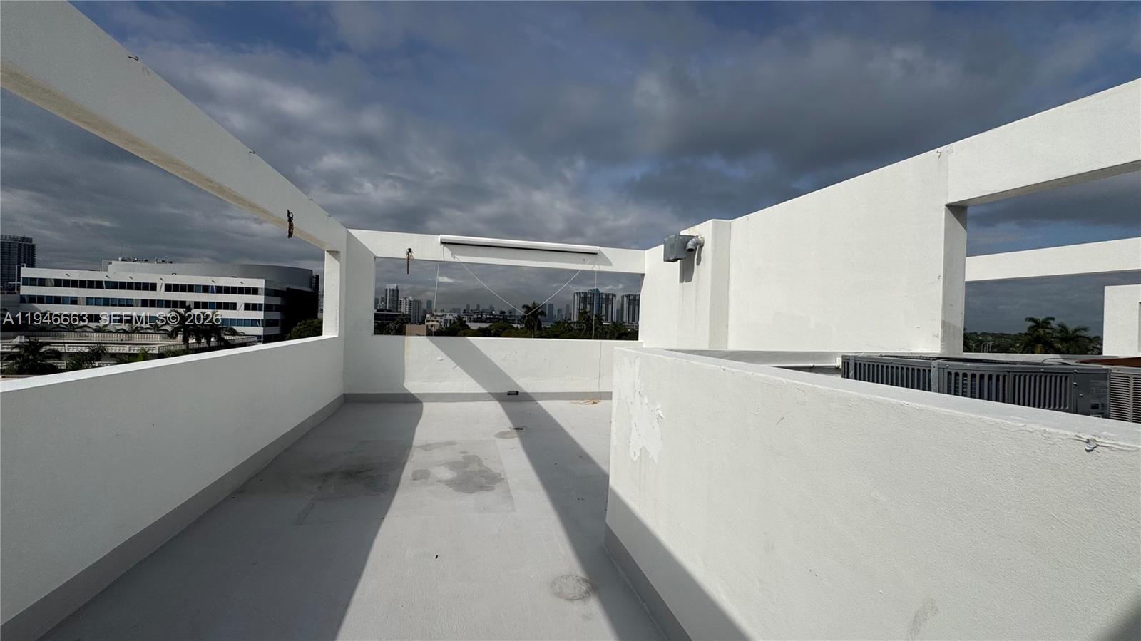 1700 Meridian Ave # 506