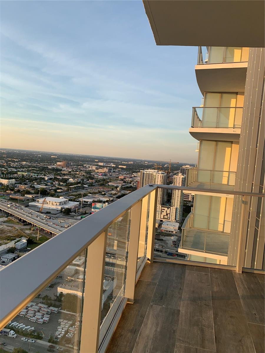 851 NE 1st Ave # 4608