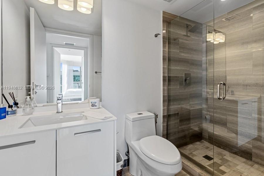 1300 Brickell Bay Dr # 2803