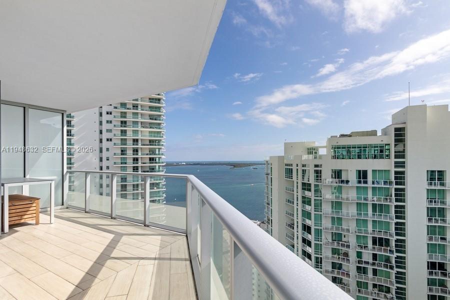 1300 Brickell Bay Dr # 2803