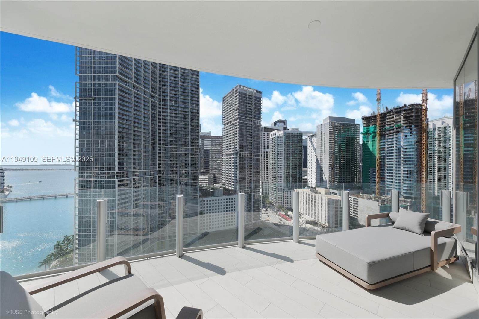 300 Biscayne Boulevard Way # 2307W