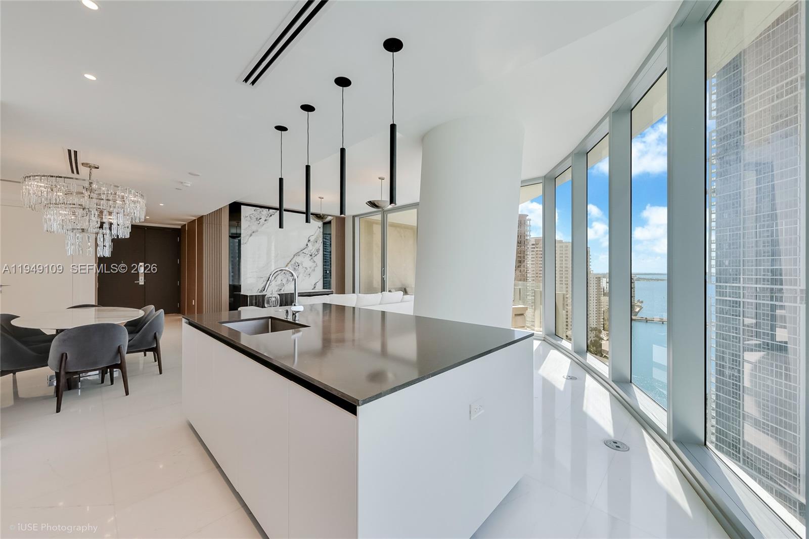 300 Biscayne Boulevard Way # 2307W