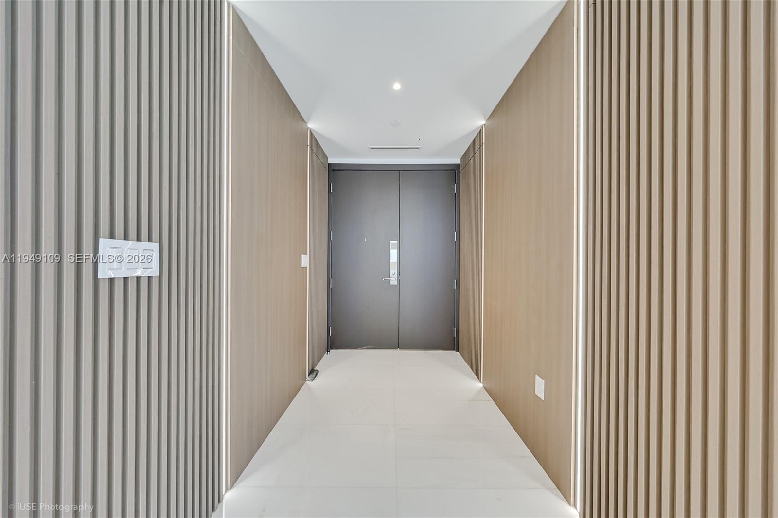 300 Biscayne Boulevard Way # 2307W
