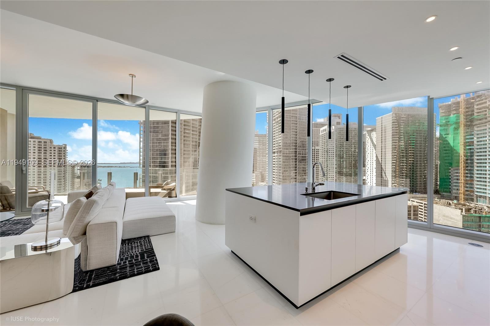 300 Biscayne Boulevard Way # 2307W