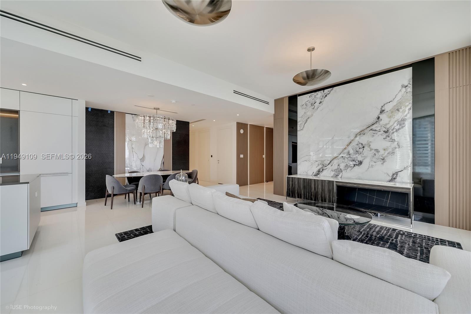 300 Biscayne Boulevard Way # 2307W