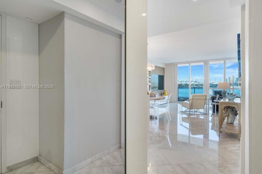 540 West Ave # 411