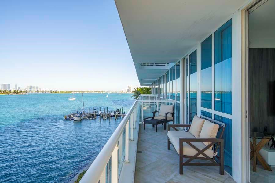 540 West Ave # 411