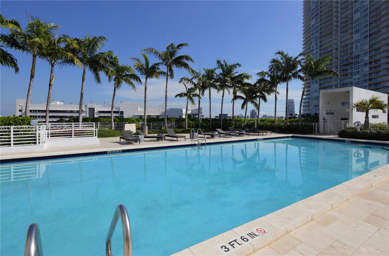 540 West Ave # 411